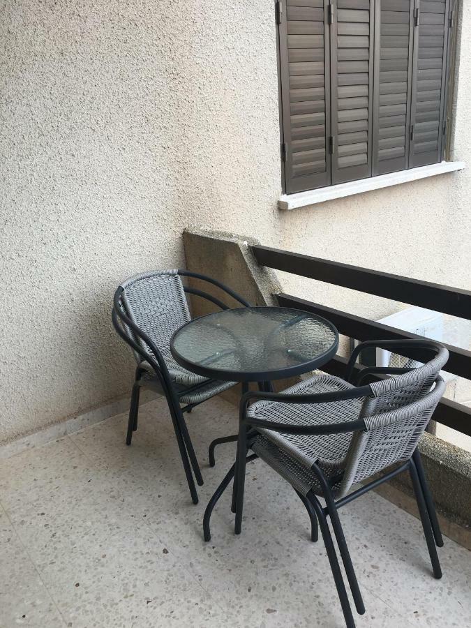 Christos Apartments Dhrousha ภายนอก รูปภาพ
