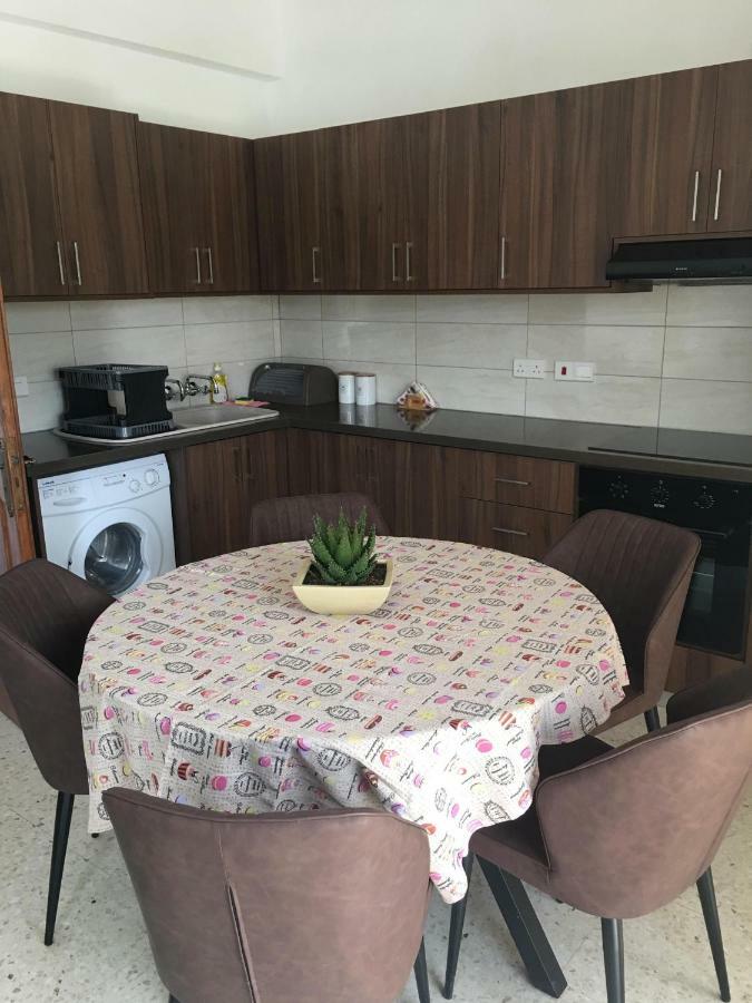 Christos Apartments Dhrousha ภายนอก รูปภาพ